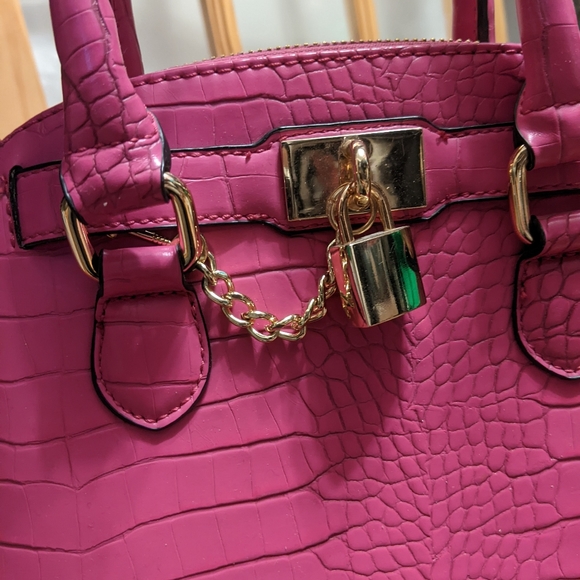 Medium pink bowler bag - Picture 2 of 2